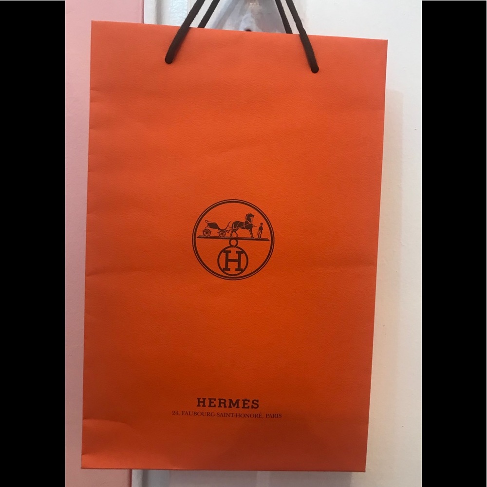 Hermés 💯 Authentic  paper shopping bag